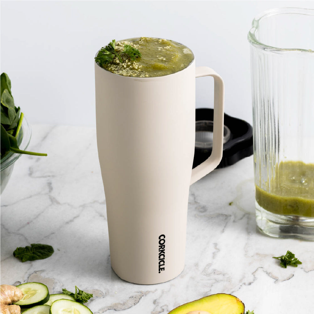 cold-cup-xl-l7 588f4a27c4cf--2230CLT-lifestyle.jpg