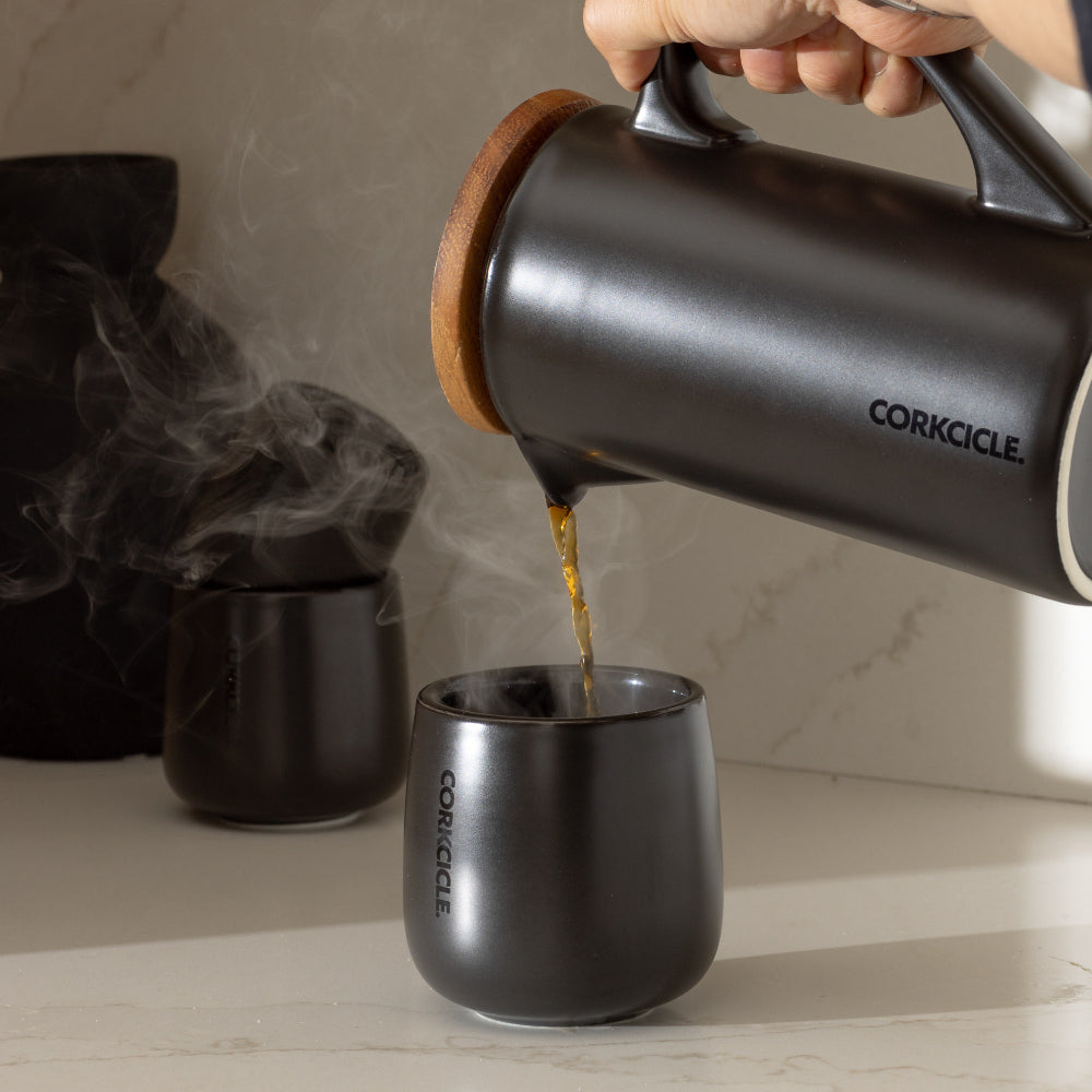 cafe-cups-t8 60e7af654ef9--cafe-cup-lifestyle1.jpg