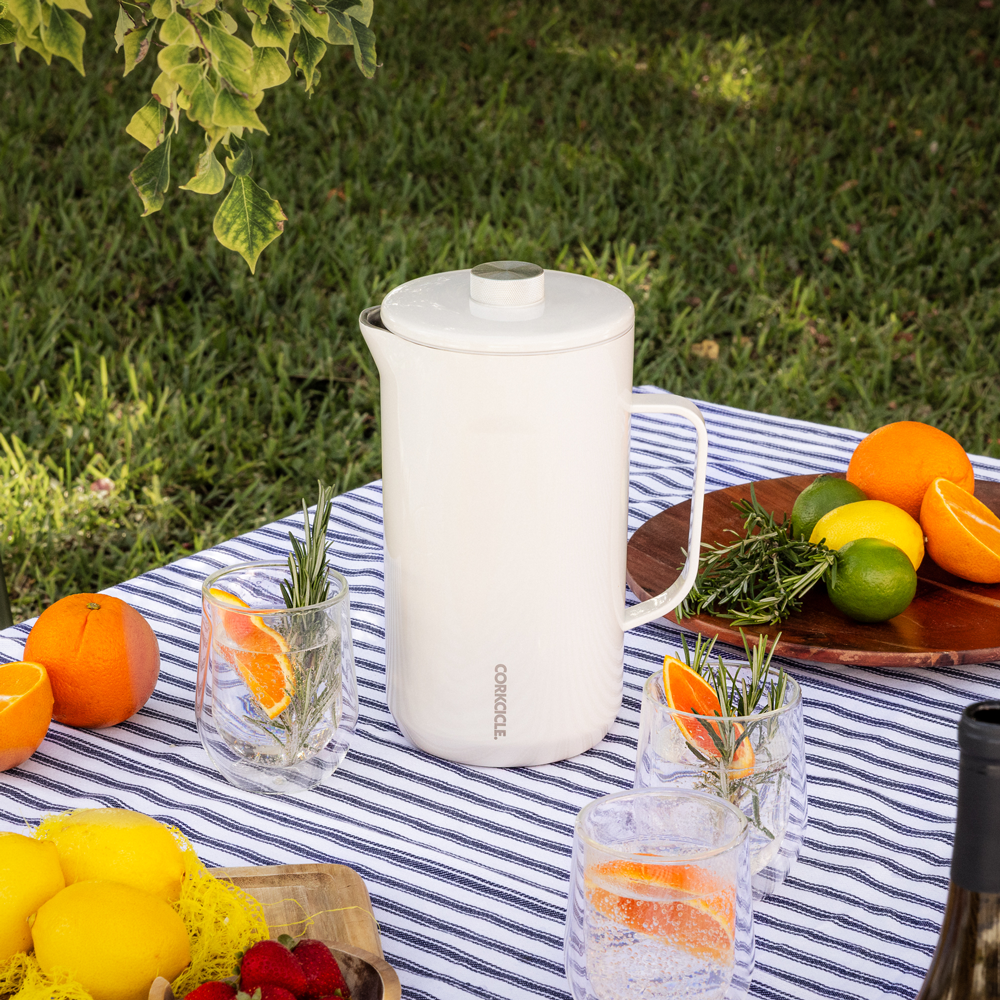 pitcher-g7 OatmilkPitcher_Lifestyle.png